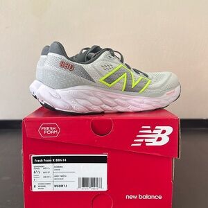 New Balance Fresh Foam X 880 v14 - women’s 6.5